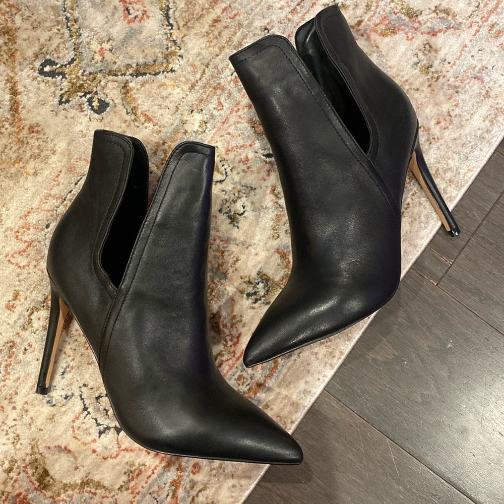NEW Leather Steve Madden Booties Black 6.5
